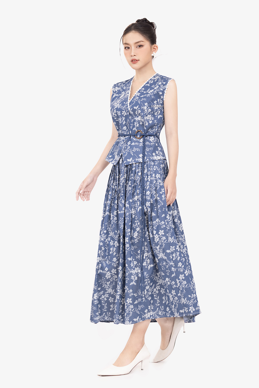 Áo kiểu nữ hoa cổ V phối dây đai