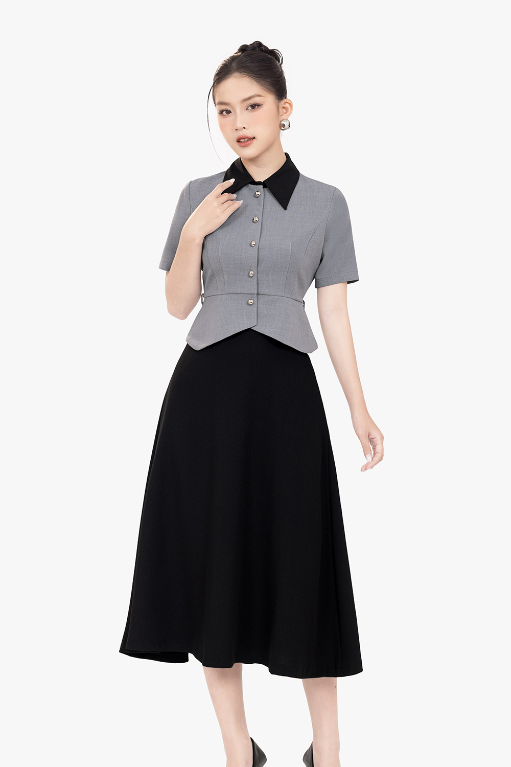 Chân váy midi công sở màu đen dáng xòe