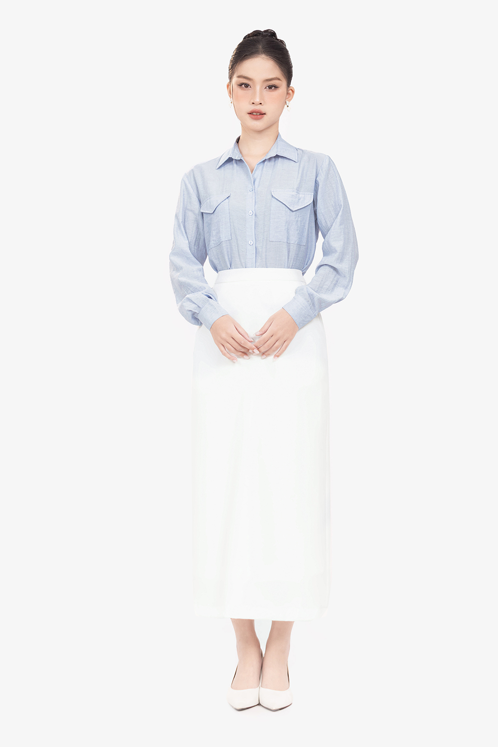 Chân váy trắng suông dáng dài