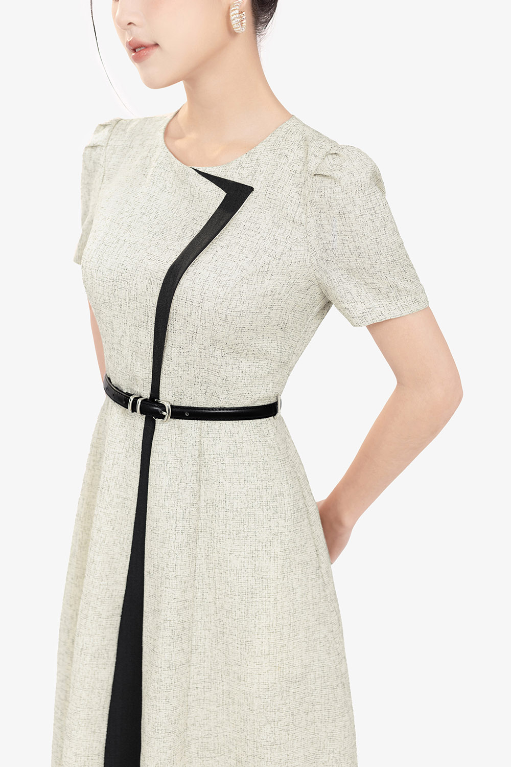 Đầm xòe công sở phối màu xám đen