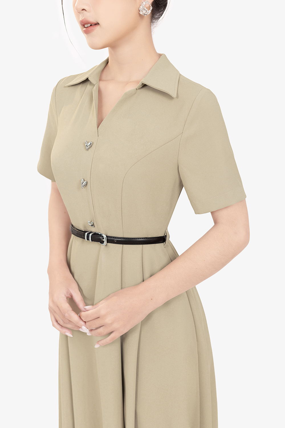 Đầm công sở cổ sơ mi dáng xòe phối nút