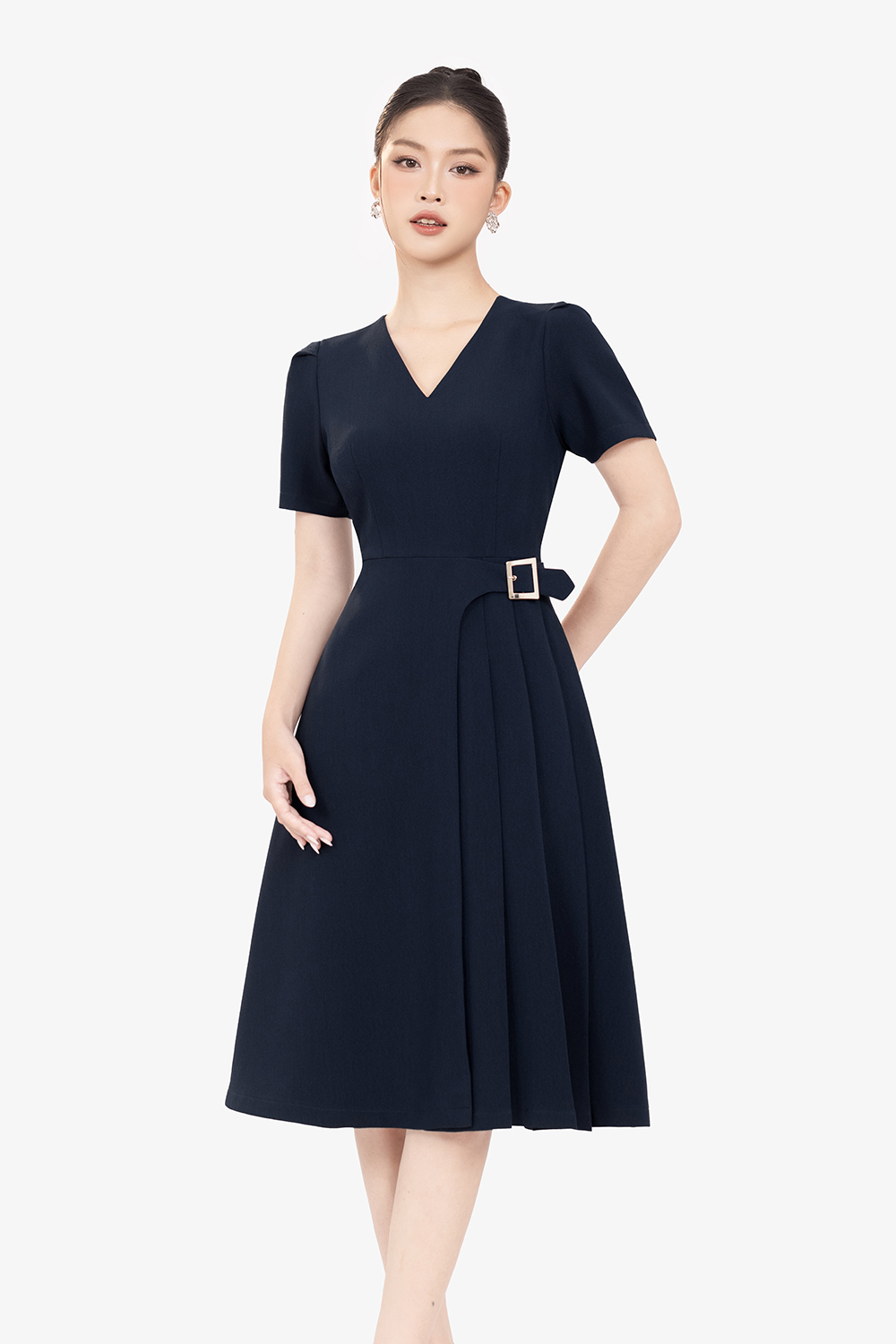 Đầm xòe công sở phối xếp ly một bên