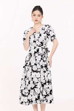 Đầm đen chữ A họa tiết hoa trắng