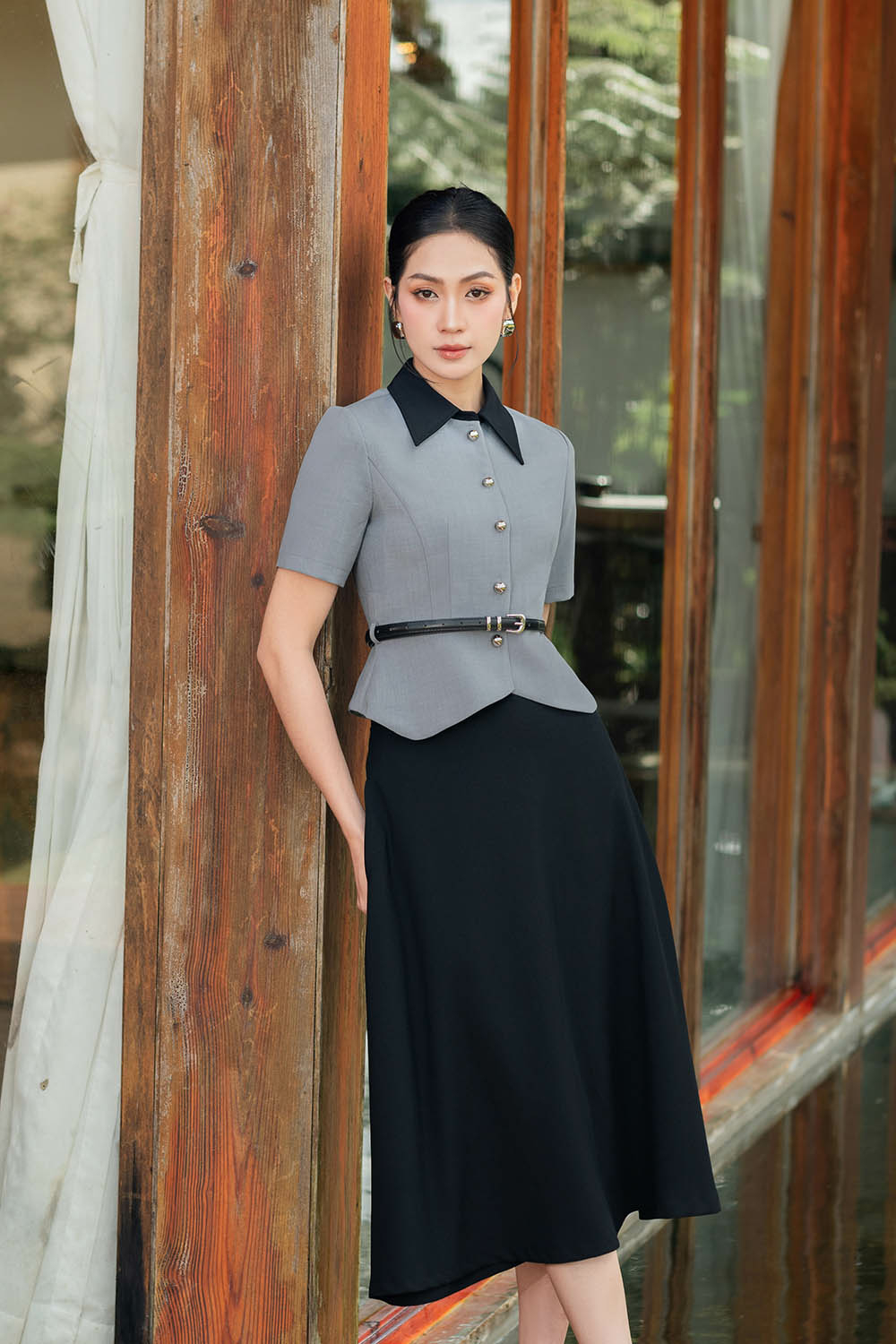 Áo công sở peplum cổ đen phối cúc ASM27-36
