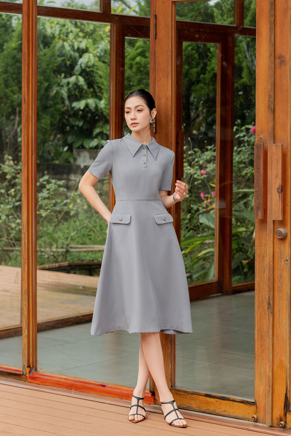 Đầm xòe công sở cổ sen phối nút KK178-35