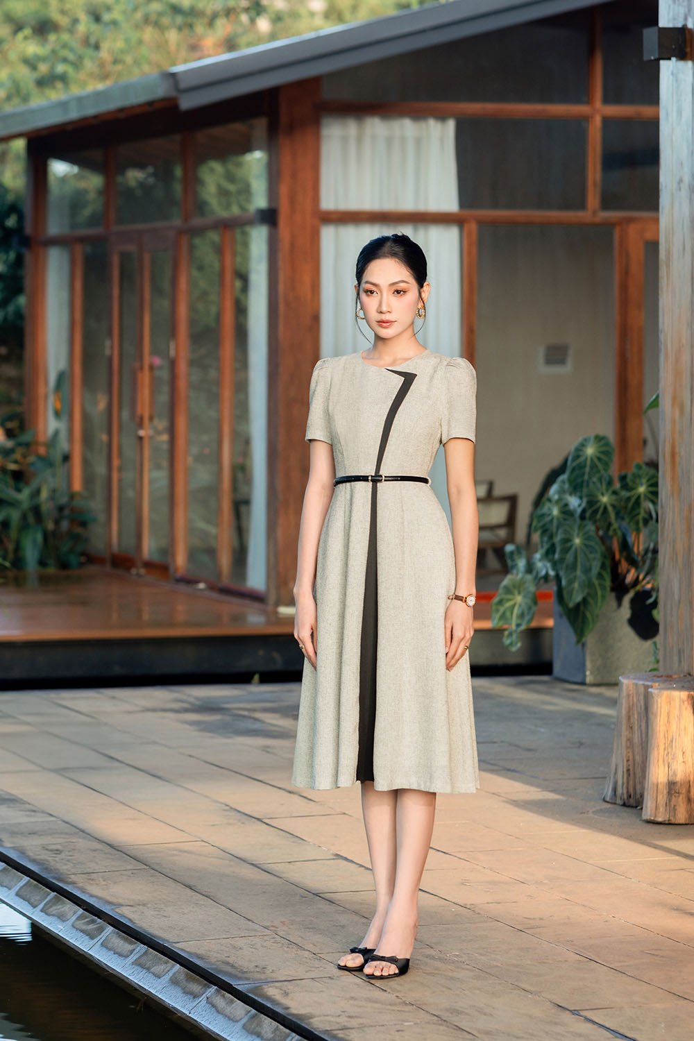 Đầm xòe công sở phối màu xám đen