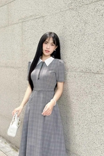 Đầm xòe họa tiết caro phối cổ sơ mi trắng