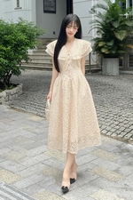 Đầm ren dự tiệc tay cánh tiên