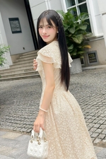 Đầm ren dự tiệc tay cánh tiên