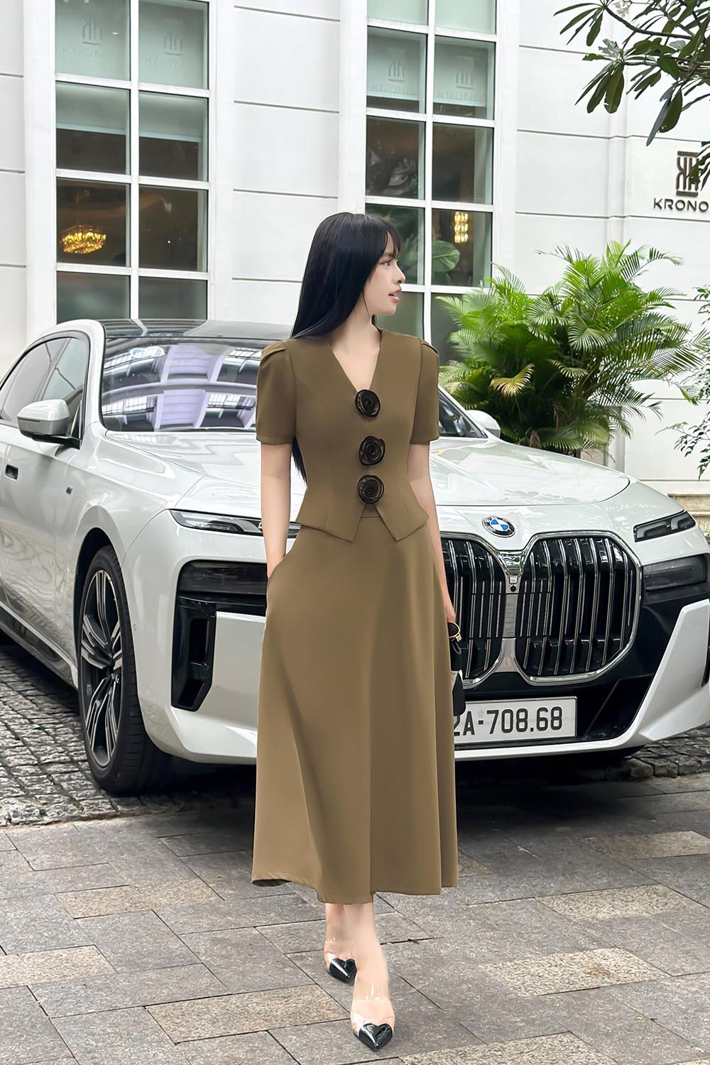 Chân váy xòe công sở màu nâu