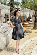 Đầm công sở caro cổ sen nhọn dáng xòe