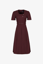 Đầm đỏ dáng chữ A xòe kèm thắt lưng