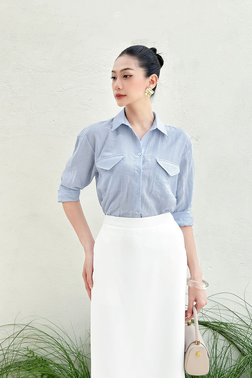 Chân váy trắng suông dáng dài