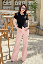 Áo thun gân tay ngắn màu đen cổ xẻ V