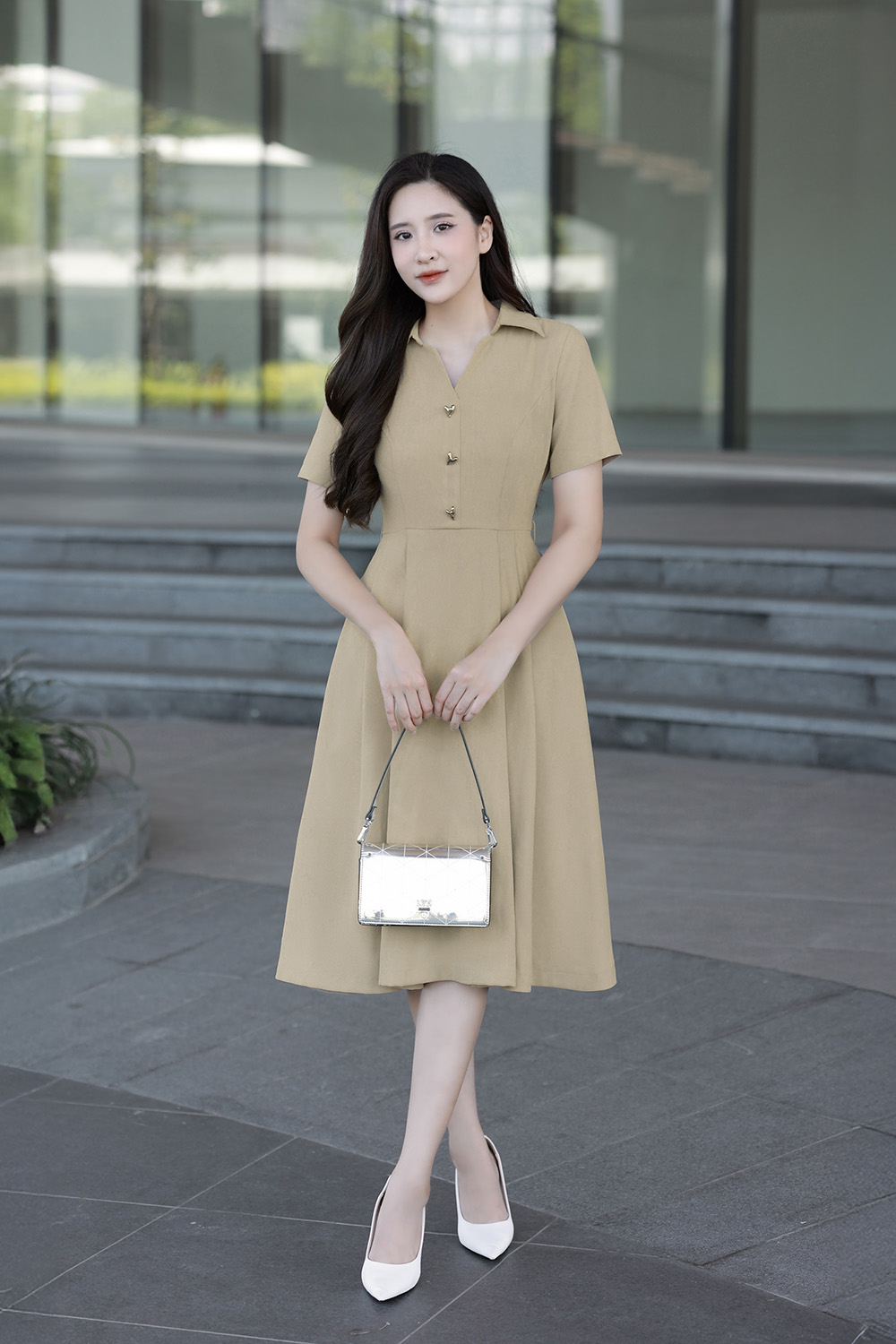 Đầm công sở cổ sơ mi dáng xòe phối nút