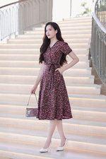 Đầm xòe hoa nhí đắp chéo phối nơ