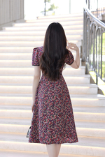 Đầm xòe hoa nhí đắp chéo phối nơ