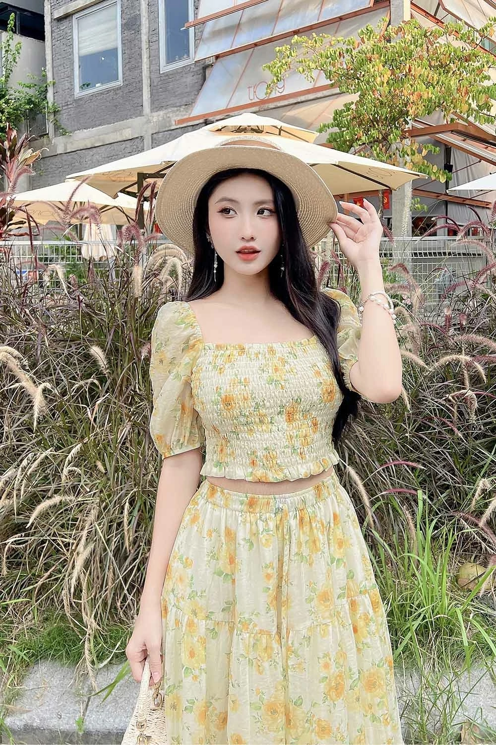 Áo kiểu nữ tay phồng họa tiết hoa