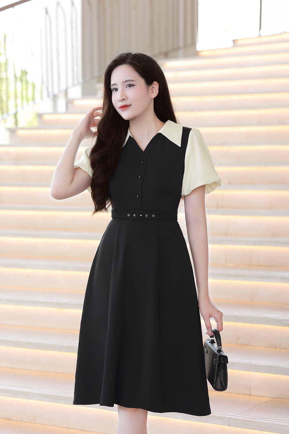 Đầm đen công sở phối màu