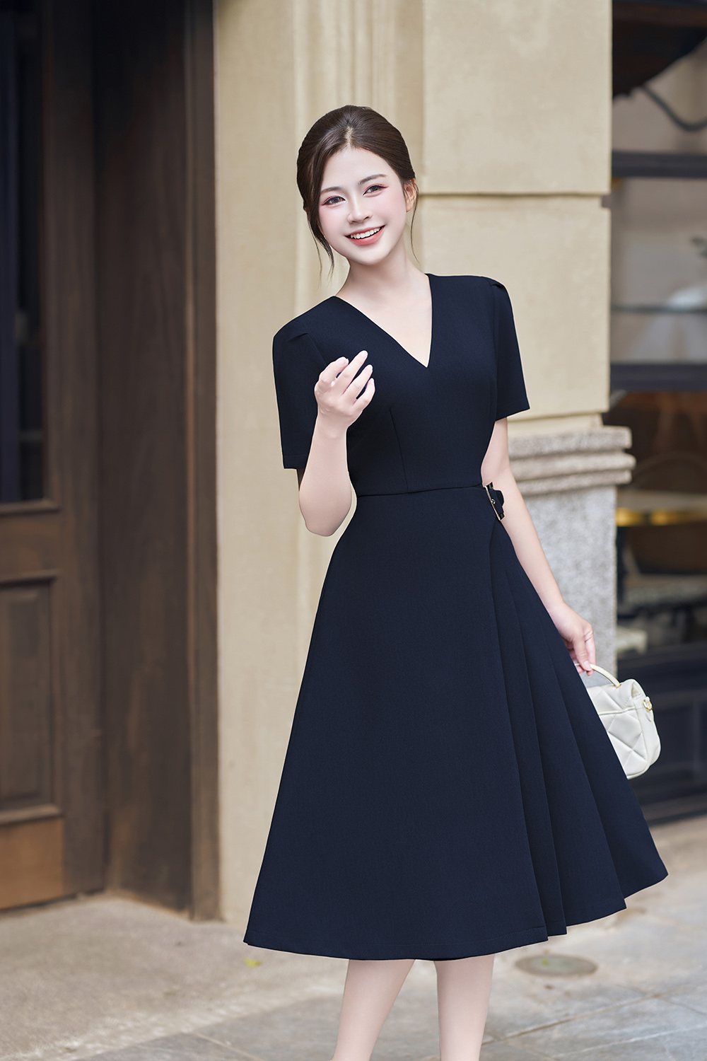 Đầm xòe công sở phối xếp ly một bên