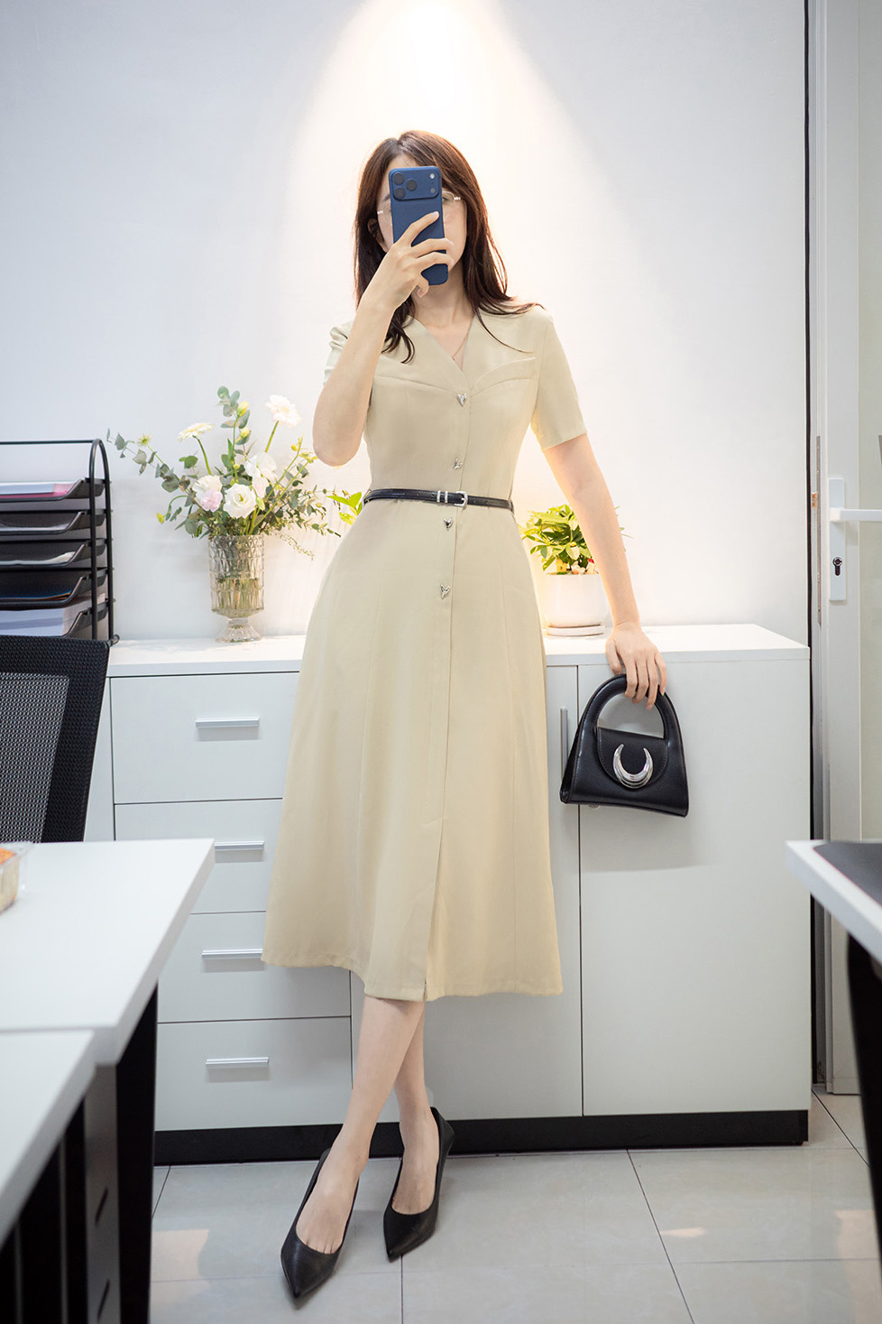 Đầm công sở dáng xòe phối nút