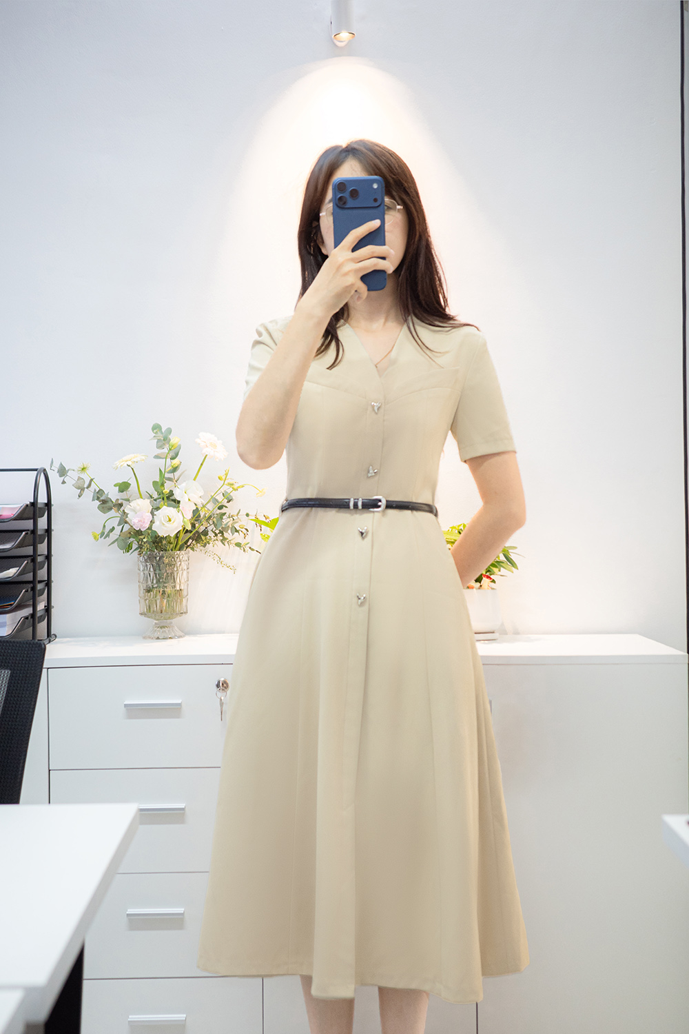 Đầm công sở dáng xòe phối nút