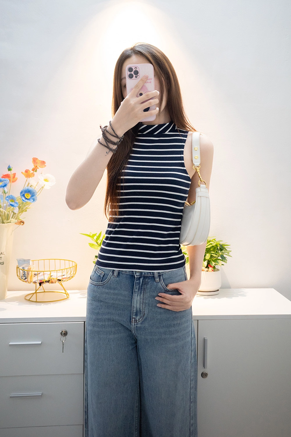 Áo thun ba lỗ cổ cao màu xanh trắng