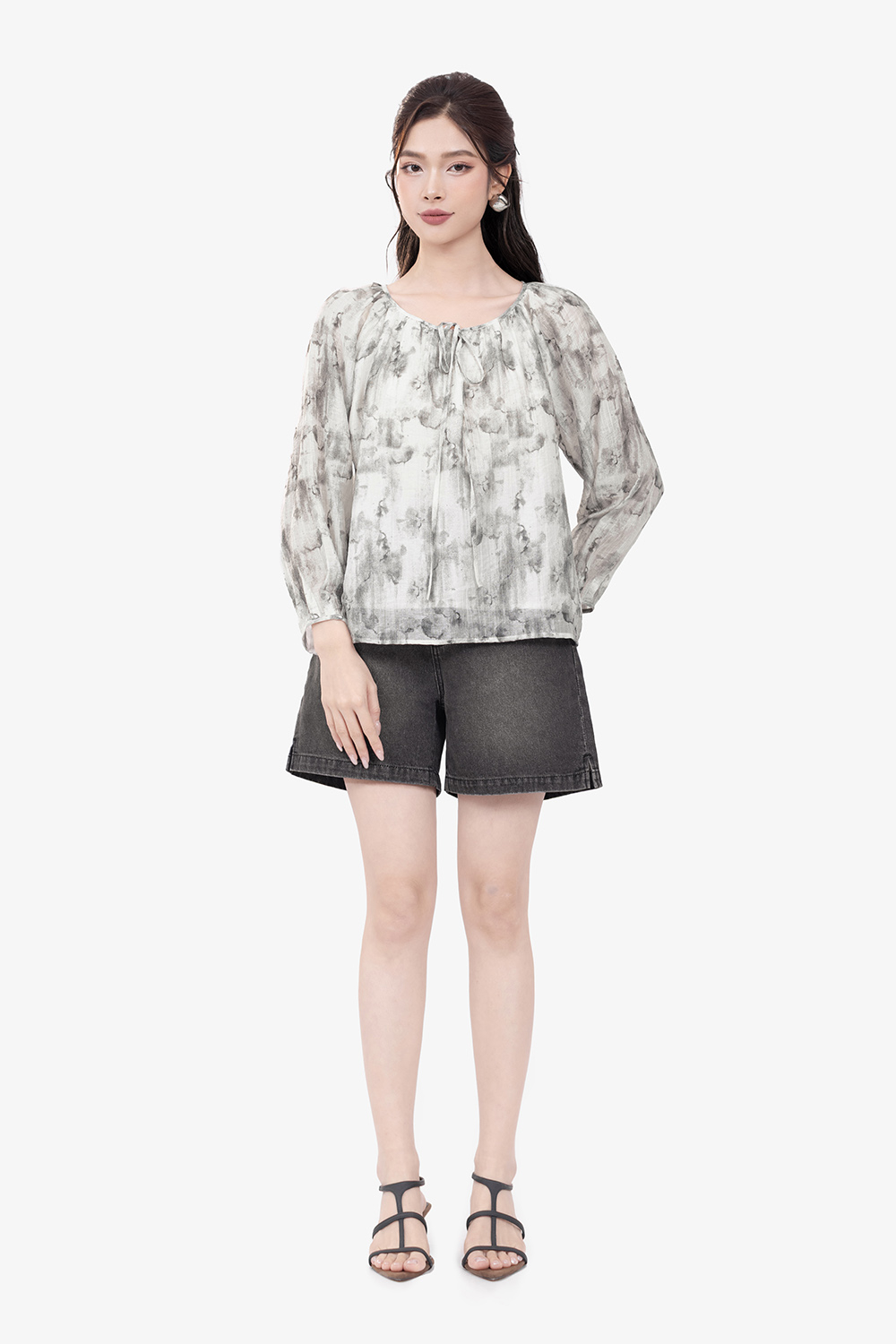 Áo kiểu nữ họa tiết tay dài