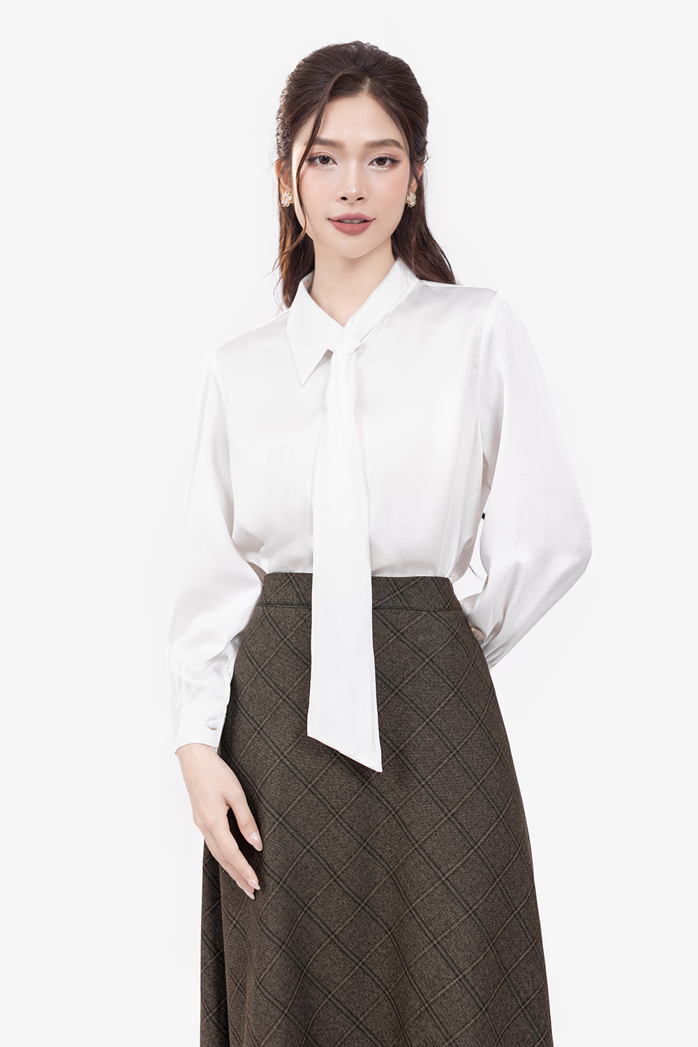 Áo sơ mi trắng tơ xà cừ tay dài