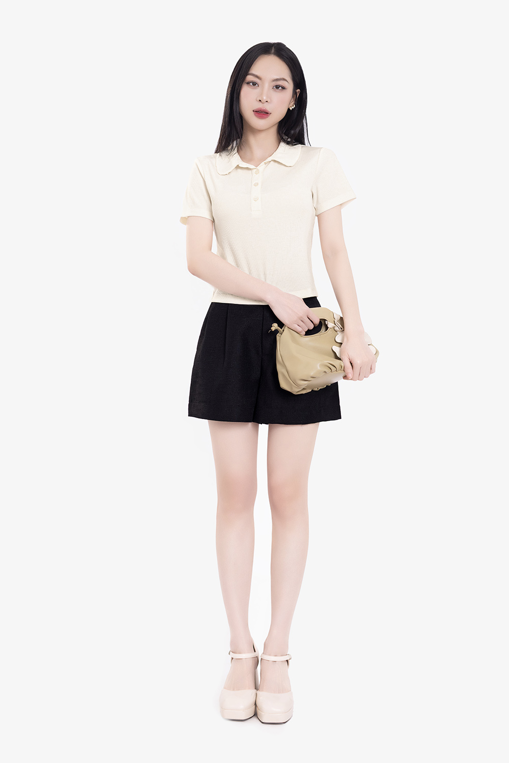 Áo thun nữ tay ngắn cổ sen màu kem