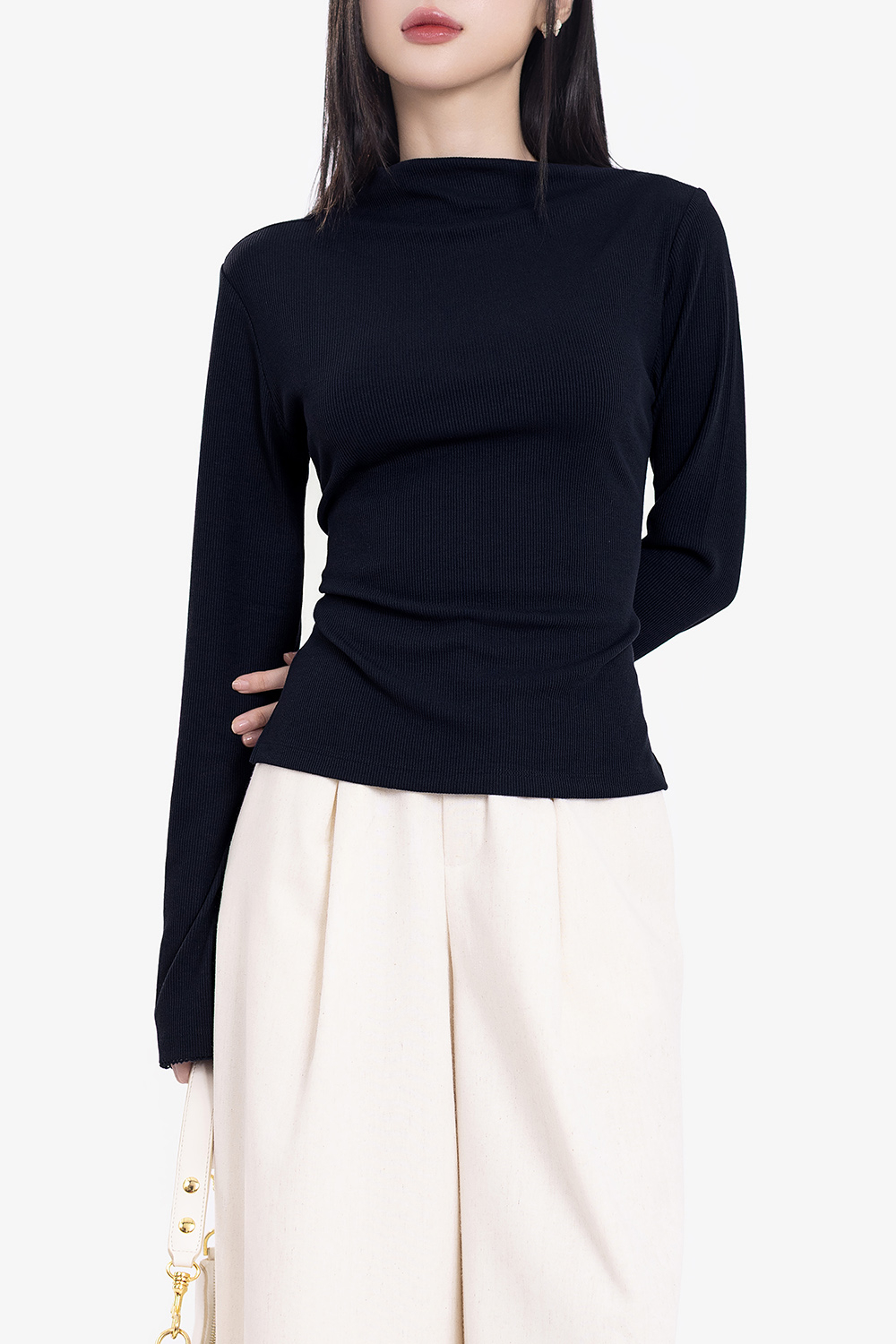 Áo thun nữ ôm tay dài màu xanh đen