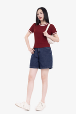 Áo thun gân cotton màu đỏ viền trắng