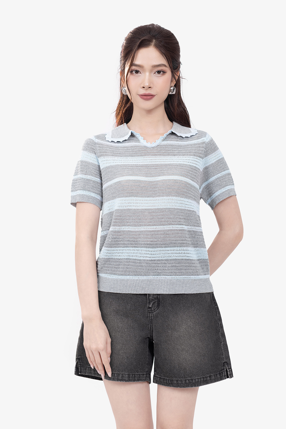 Áo len dệt kim tay ngắn sọc xám xanh