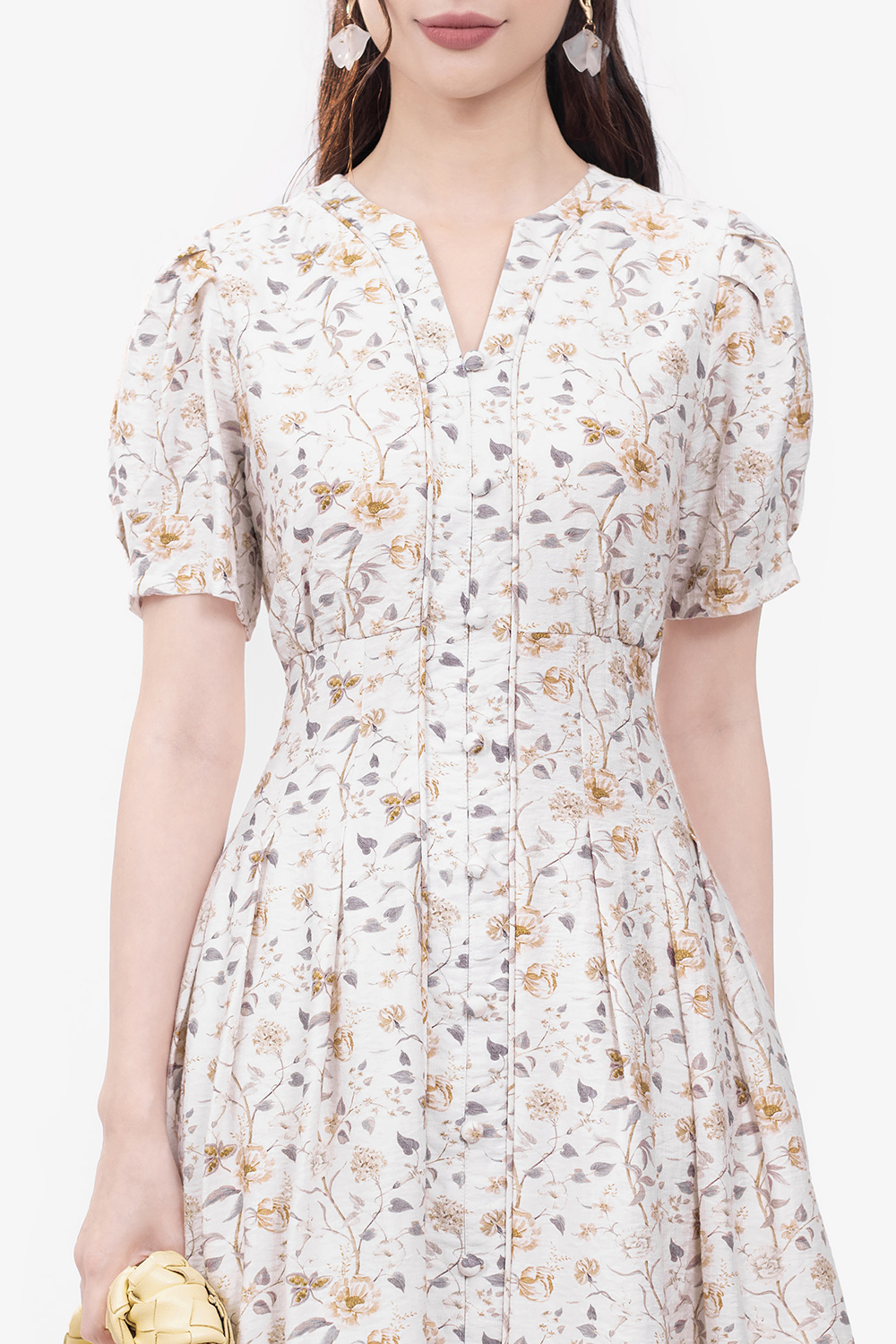 Đầm xòe họa tiết hoa phối nút