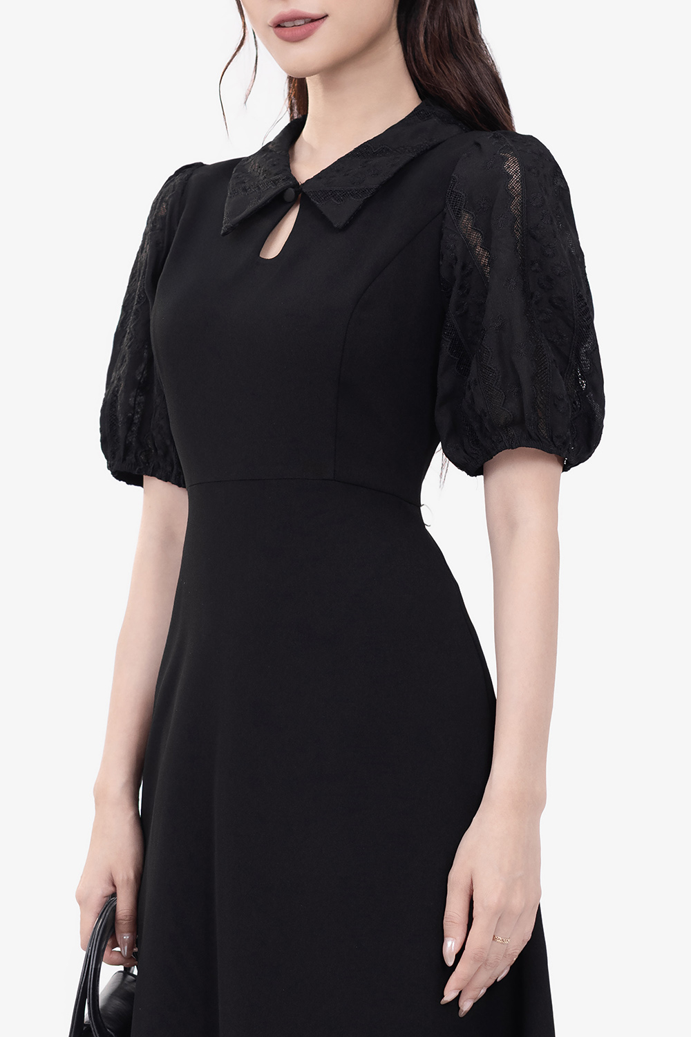 Đầm đen công sở dáng xòe cổ sơ mi