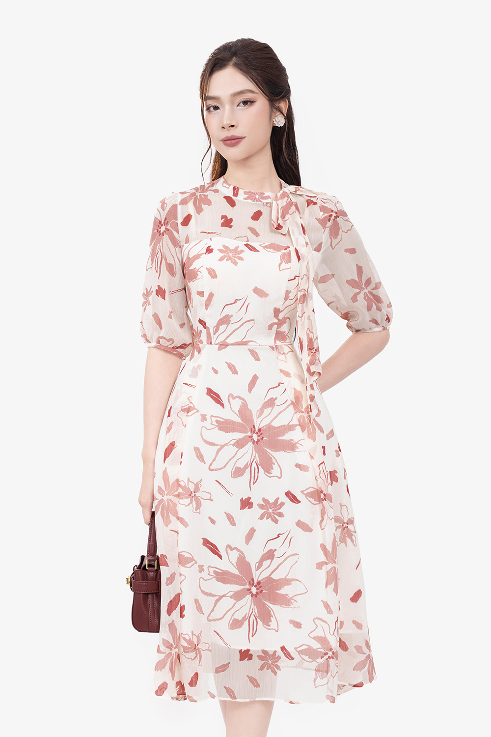Đầm hoa dáng xòe tay phồng cổ phối nơ