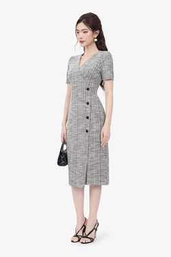 Đầm công sở dáng ôm cổ V phối nút