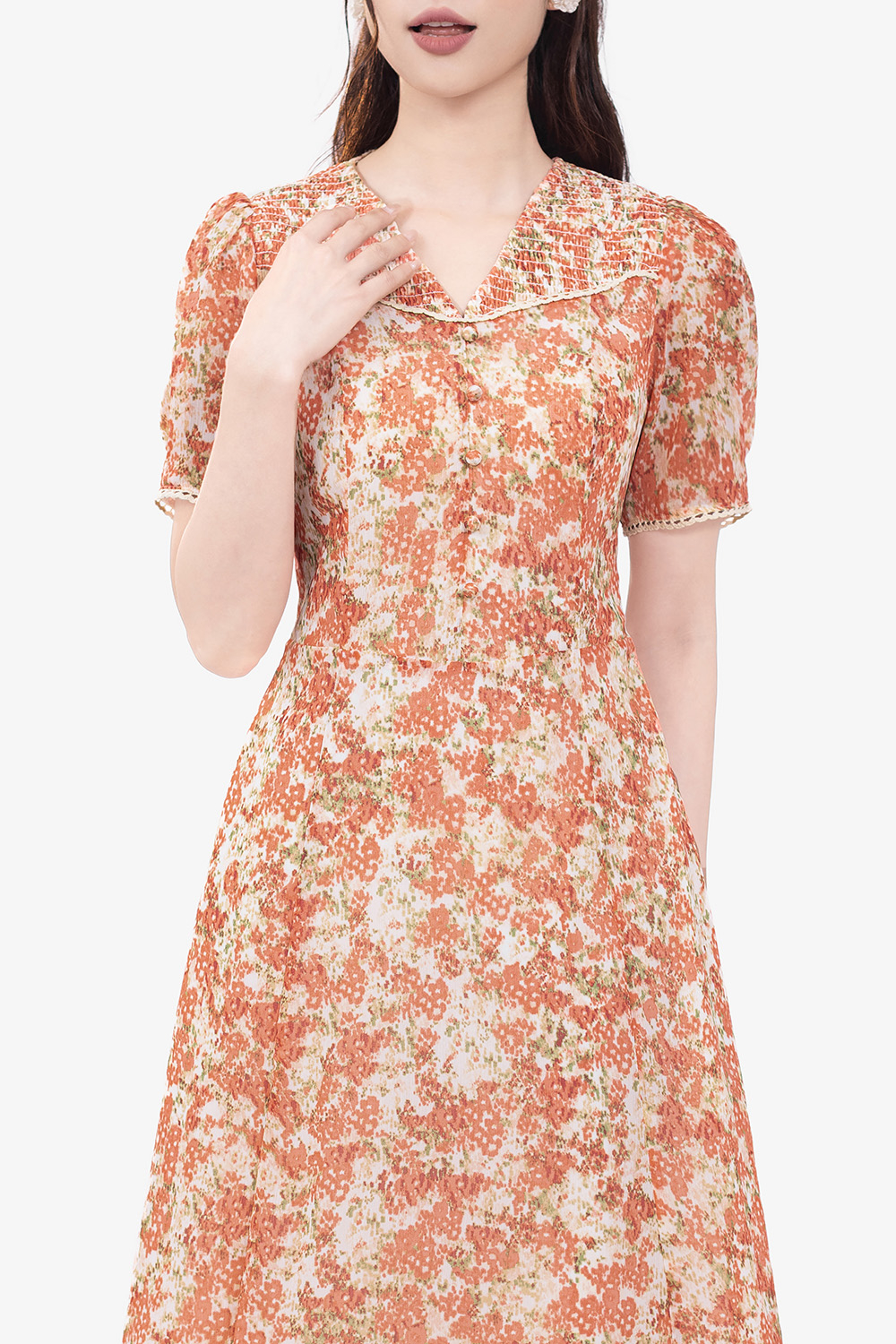 Đầm hoa cam dáng xòe tay ngắn cổ V