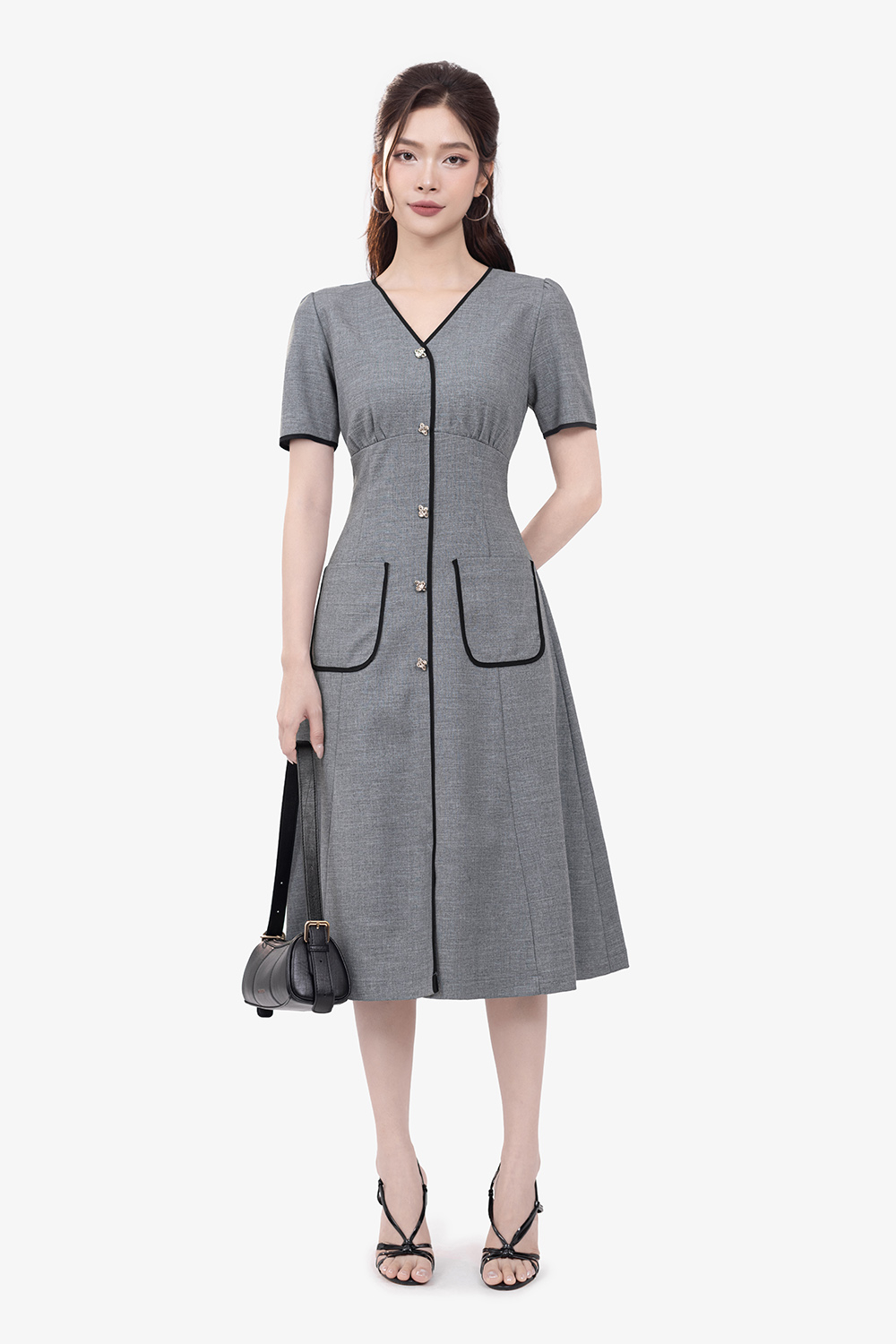 Đầm công sở cổ V phối túi viền đen