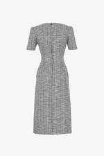 Đầm công sở dáng ôm cổ V phối nút