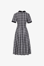 Đầm caro công sở dáng xòe phối cổ đen