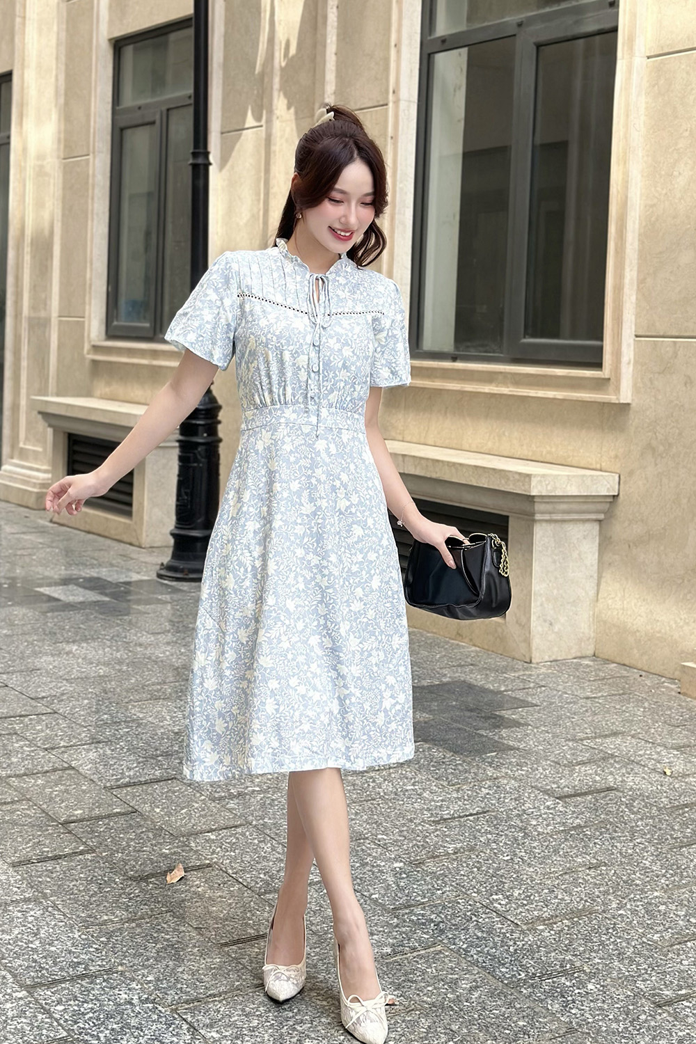 Đầm hoa xanh dáng xòe cổ phối nơ