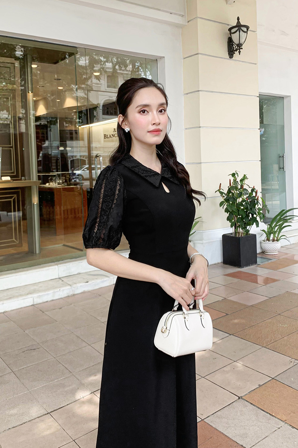 Đầm đen công sở dáng xòe cổ sơ mi