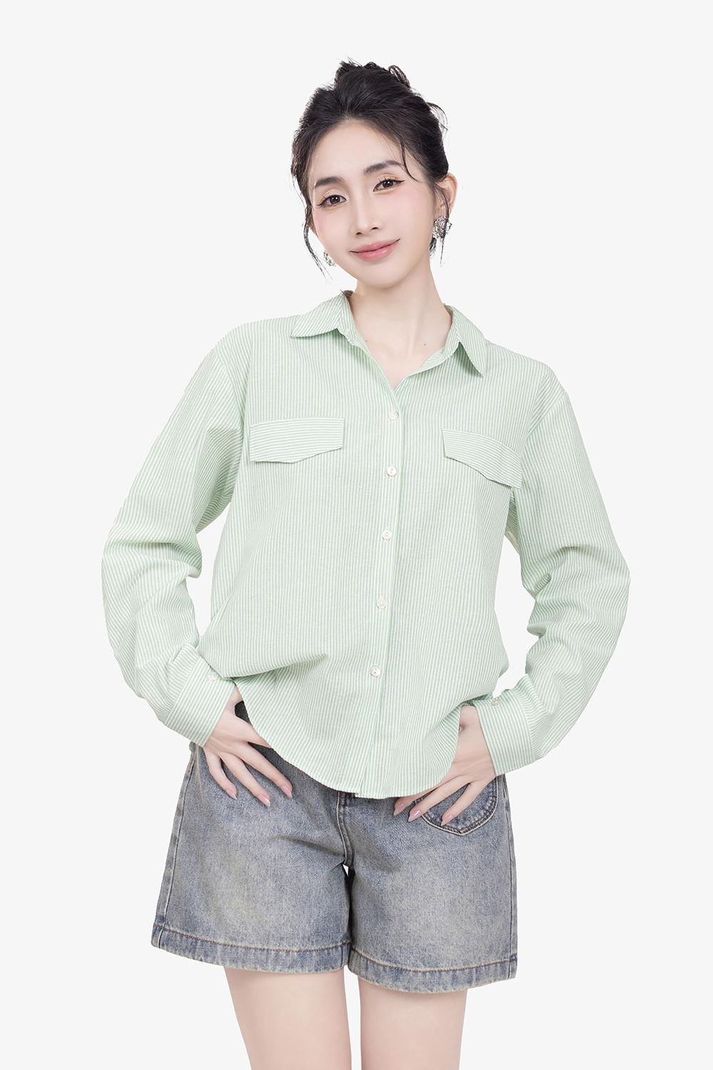 Áo sơ mi công sở nữ kẻ sọc màu xanh