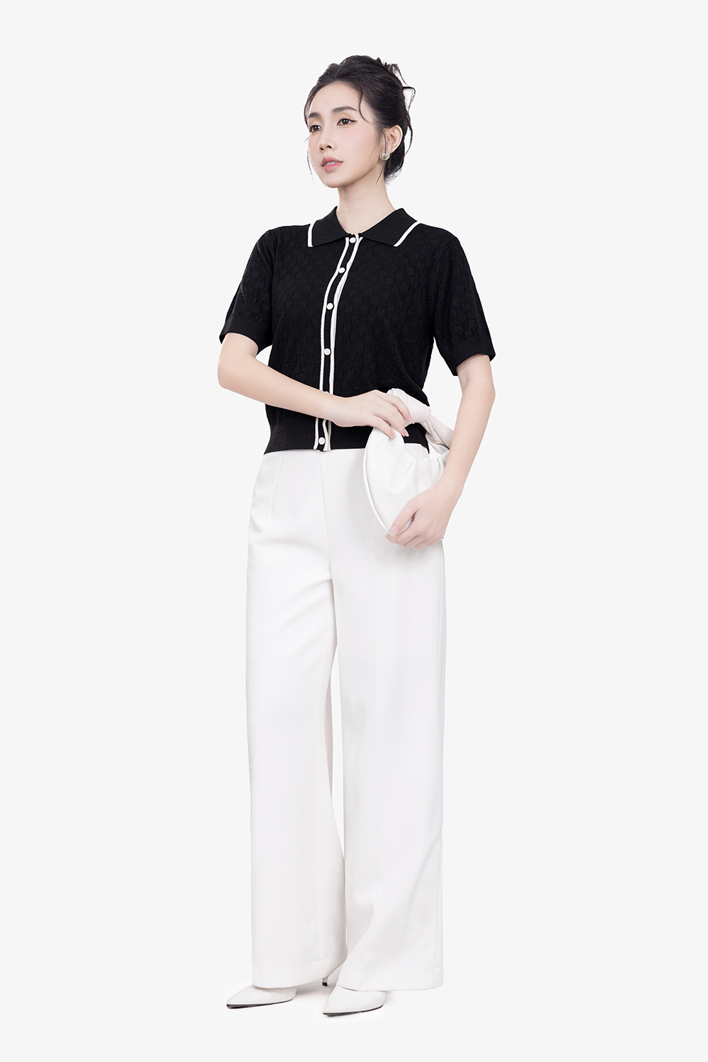 Áo len dệt kim nữ màu đen viền trắng