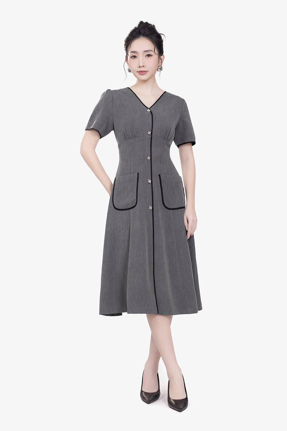 Đầm xòe công sở cổ V phối viền đen