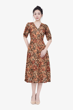 Đầm ren hoa chữ A cổ V tay lỡ