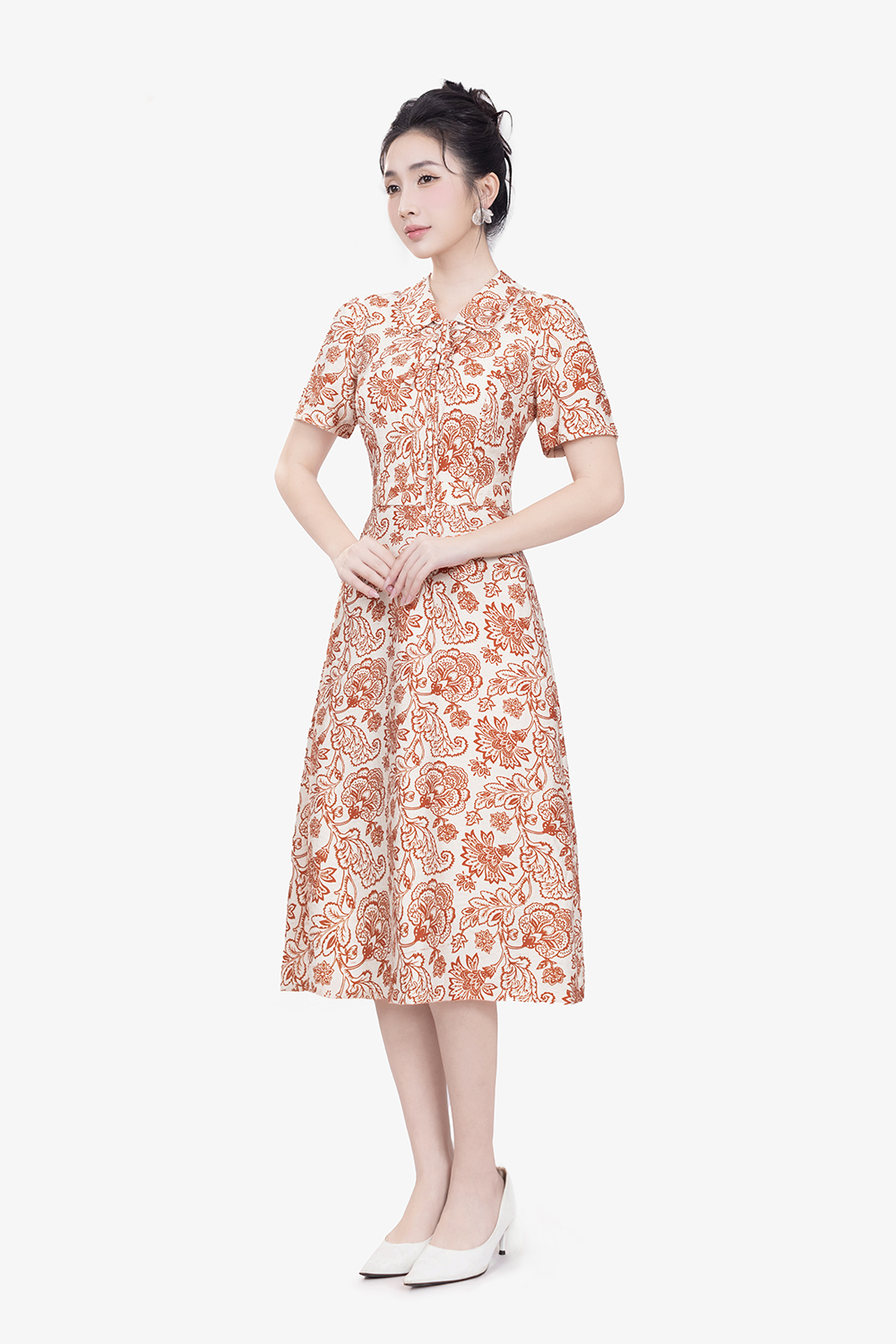 Đầm họa tiết dáng chữ A cổ thắt nơ