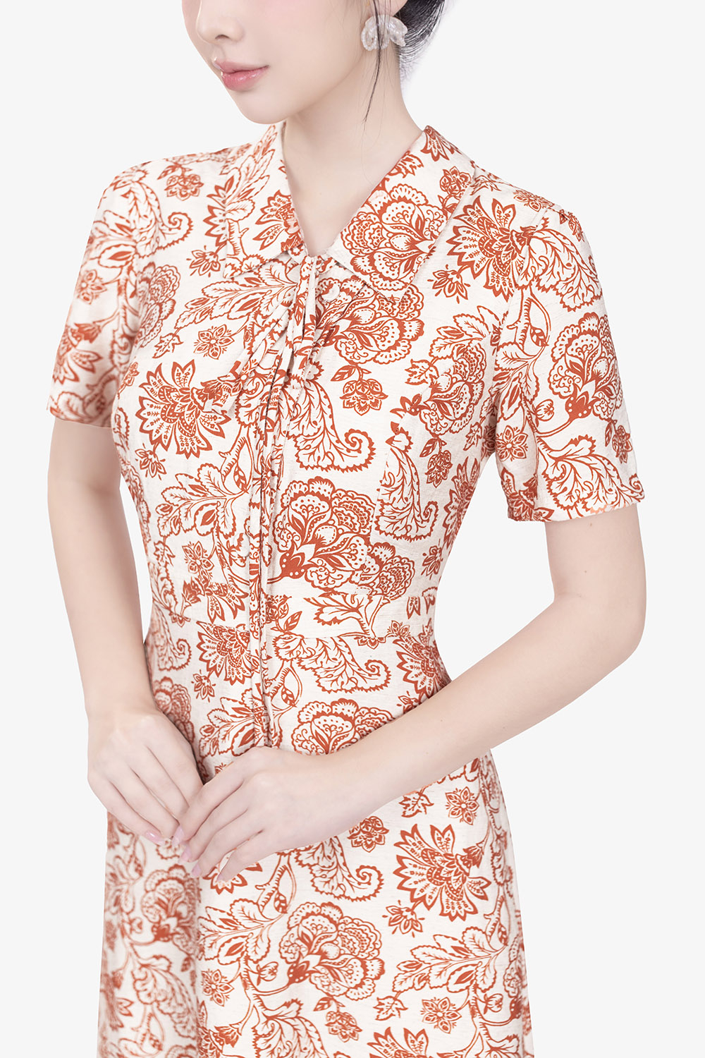 Đầm họa tiết dáng chữ A cổ thắt nơ