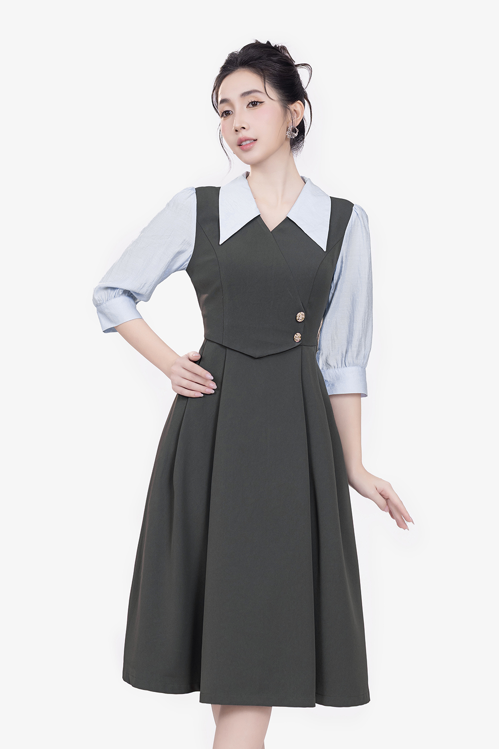 Đầm xoè công sở màu xám phối tay sọc